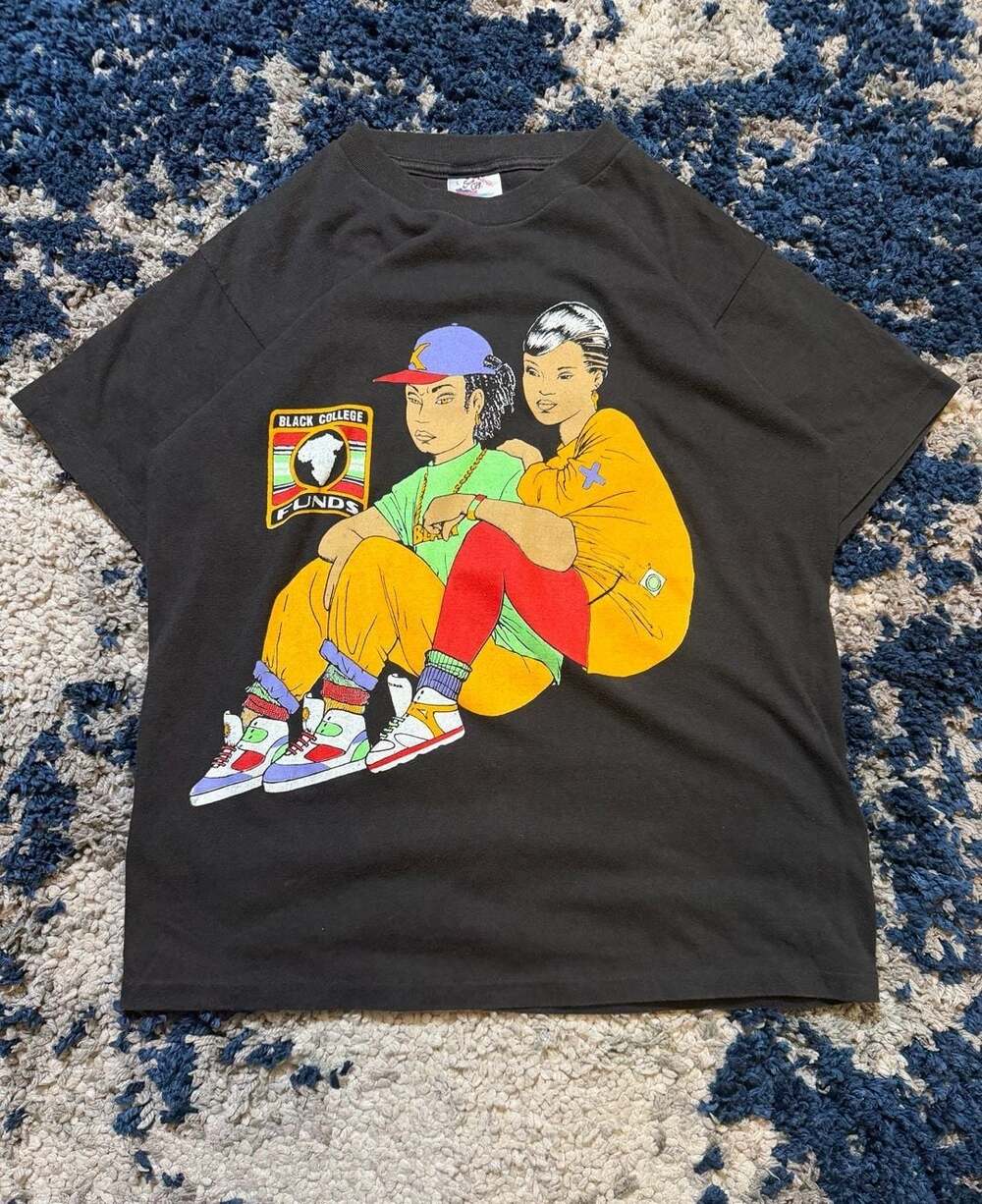 Sun City Black College Funds Graphic T-Shirt Size L Vintage Black